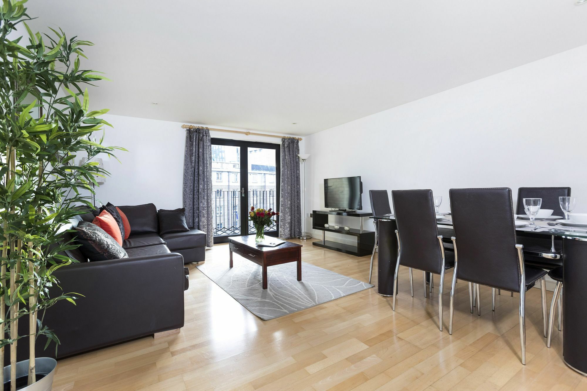 Club Living - Regents Park & Euston Apartments Londen Buitenkant foto