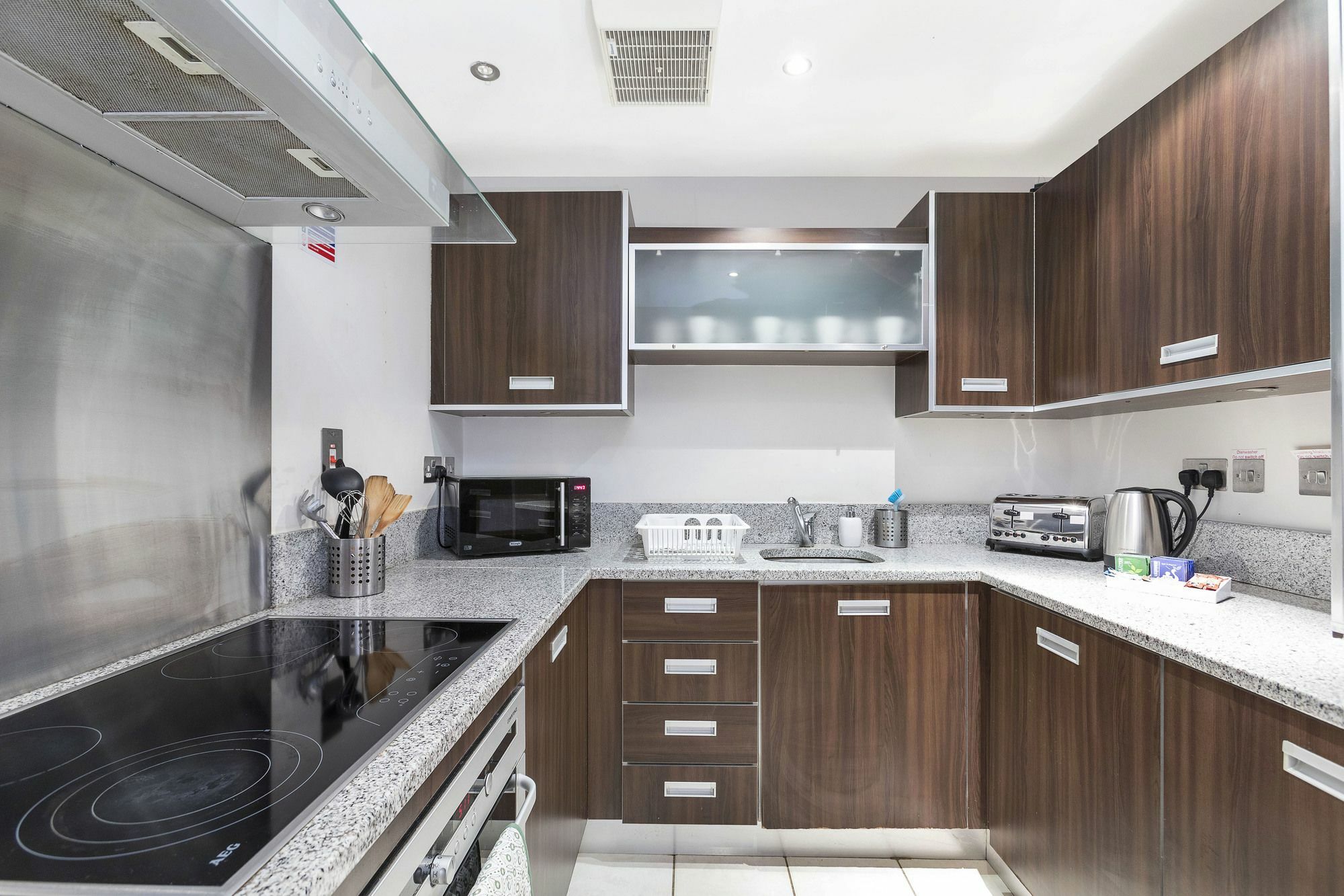 Club Living - Regents Park & Euston Apartments Londen Buitenkant foto